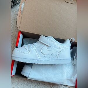 Nike Court white sneakers size 8. New never used.